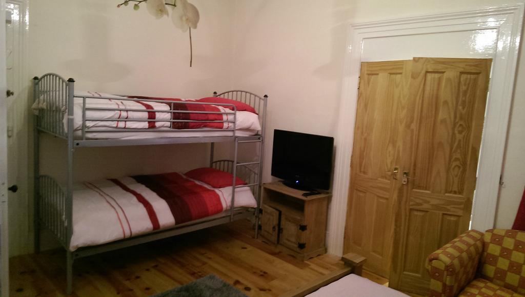 Clarmont Guest House Portrush Ngoại thất bức ảnh
